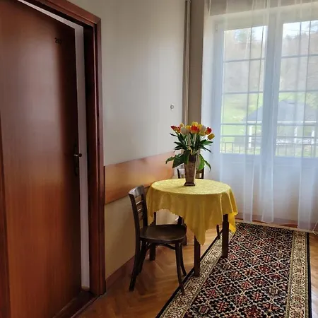 Mini-hôtel Meran 3*